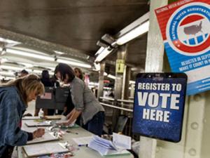 National Latino groups are launching voter registrations drive to increase the Latino vote in the 2014 mid-term elections.