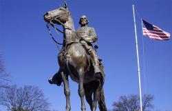 Nathan Bedford Forrest statue