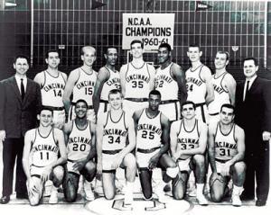 Team photo of the 1960-1961 University of Cincinnati Bearcats basketball team